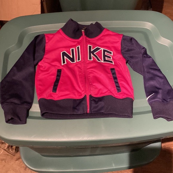 NIKE Toddler Fuchsia Pink  Zip Up Jacket !!! - Picture 2 of 11